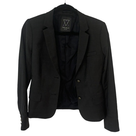 Aritzia Talula Black 2 Button Blazer SZ 6 - Picture 3 of 11